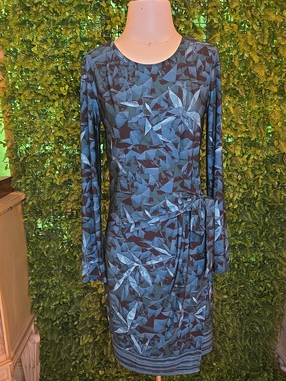 Halston Heritage Blue Geometric & Leaf Print Long Sleeve Tie-Waist Dress